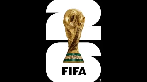 “欧洲冠军联赛号角吹响：英格兰新星吉滕斯加盟多特蒙德首秀”