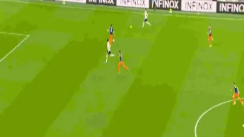 上海申花主场豪取8连胜，辉煌战绩背后，战意成谜？揭秘申花新篇章！