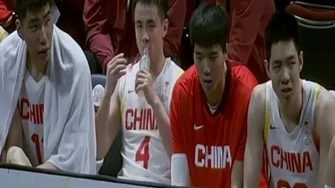 意甲赛场伊布6场进10球，刷新纪录领跑射手榜