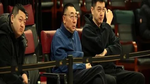 横滨水手周三001赛前分析：老将出击对决同城对手，横滨FC遭遇严峻考验